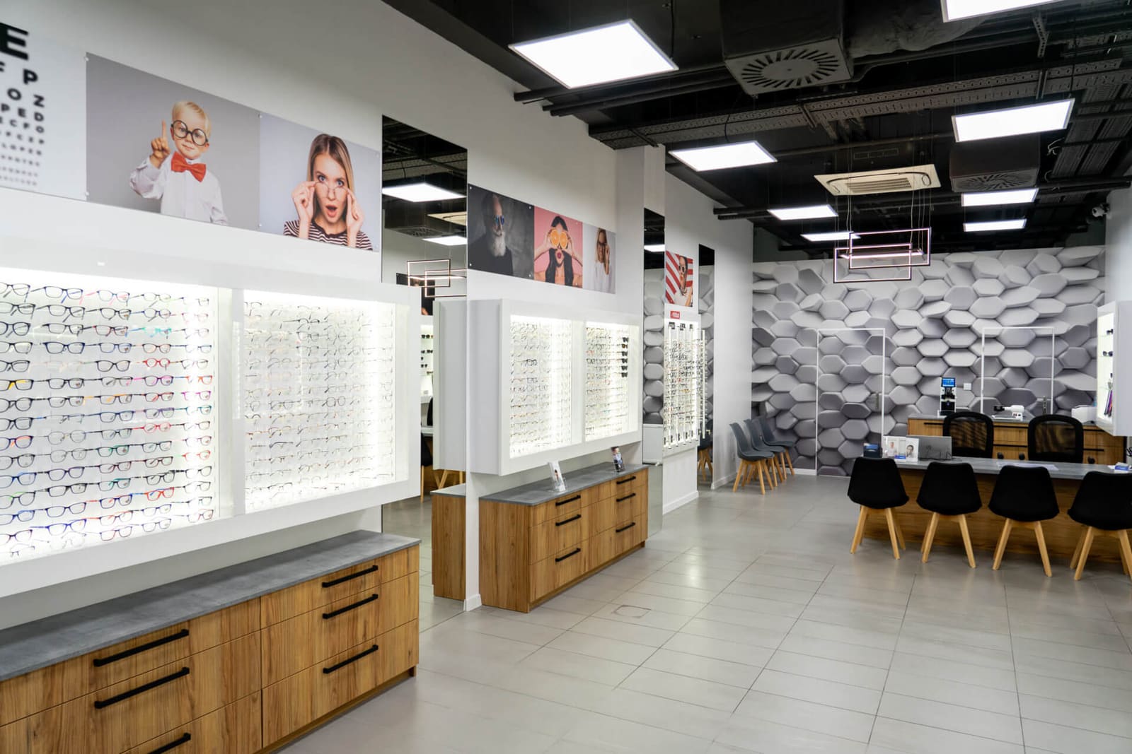 Salon optyczny VisionOptyk w Rokietnicy