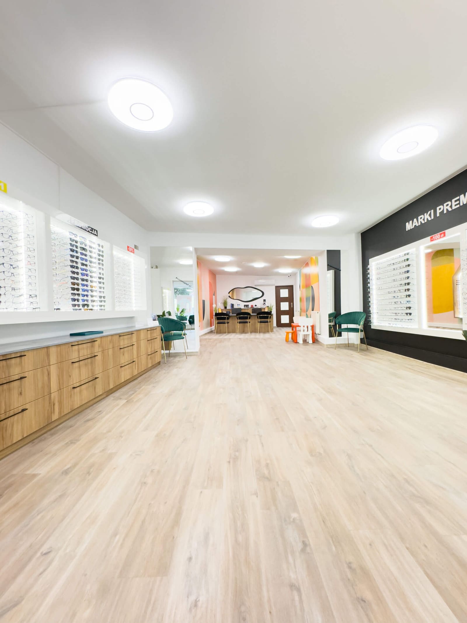 Salon optyczny VisionOptyk w Turku
